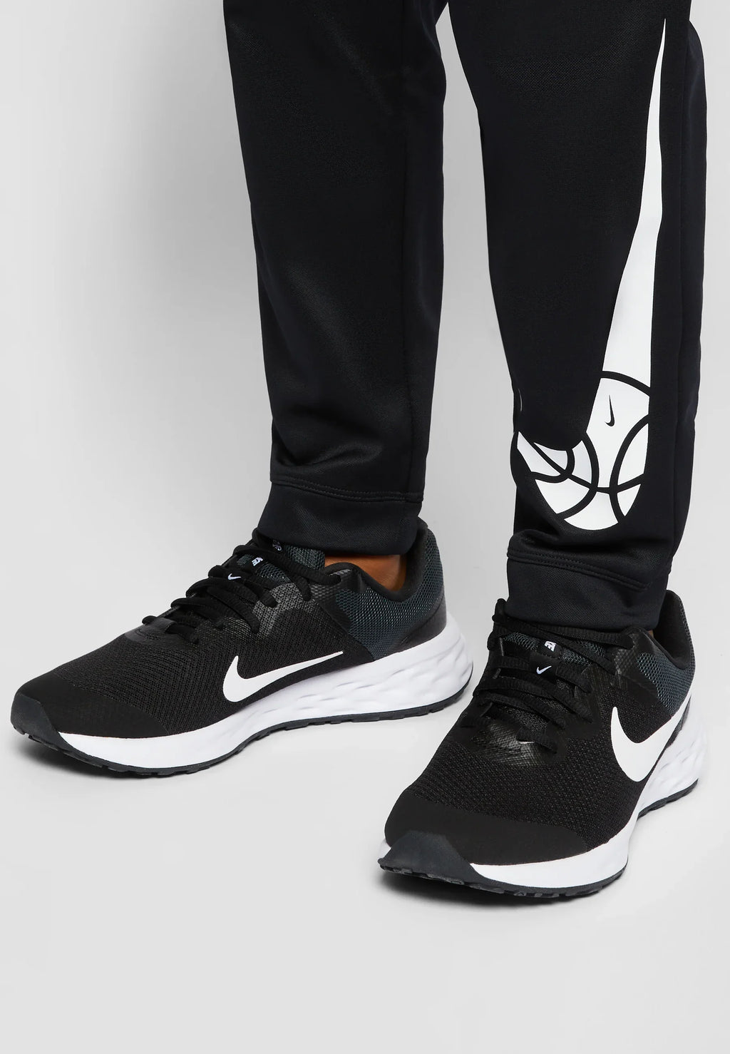 Nike Revolution 6 NN