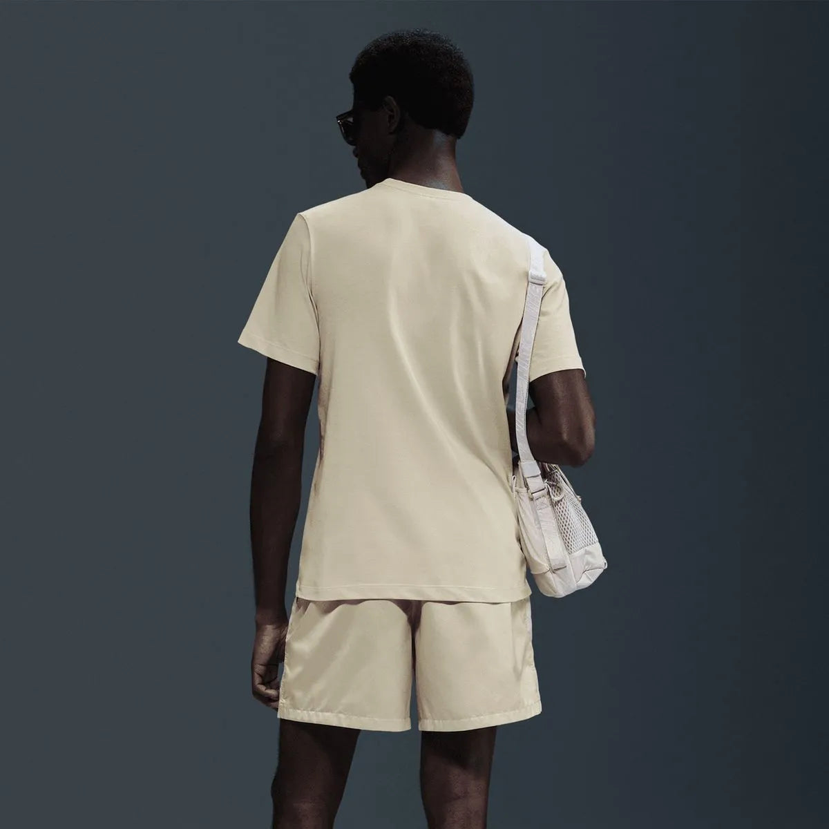 T-shirt Nike sportswear Khaki