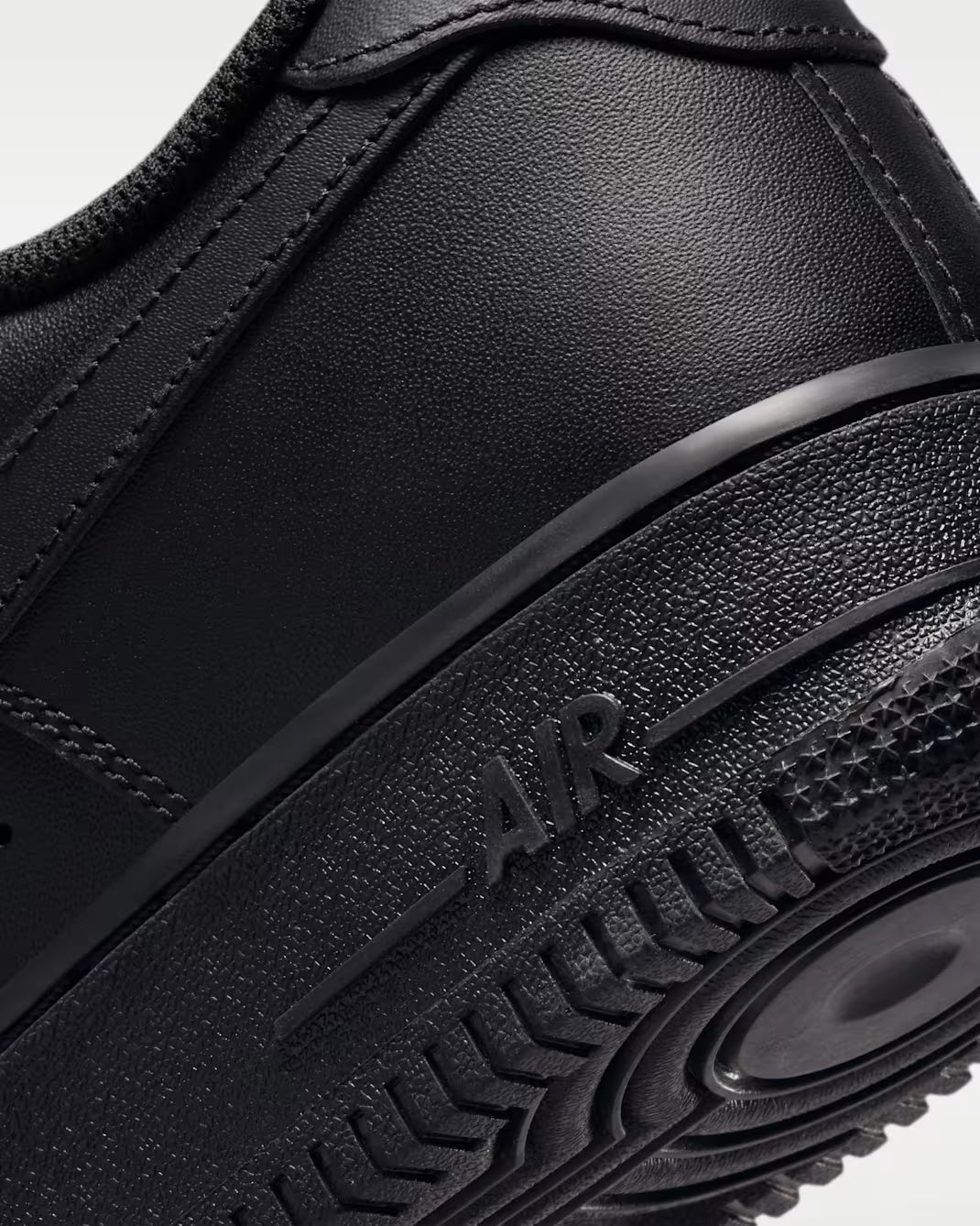 Nike Air Force 1 '07 Nera