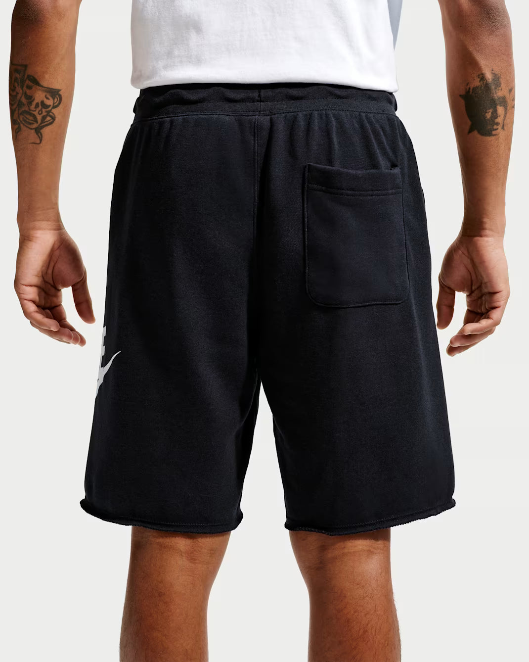 Nike Club Shorts Alumni in French Terry