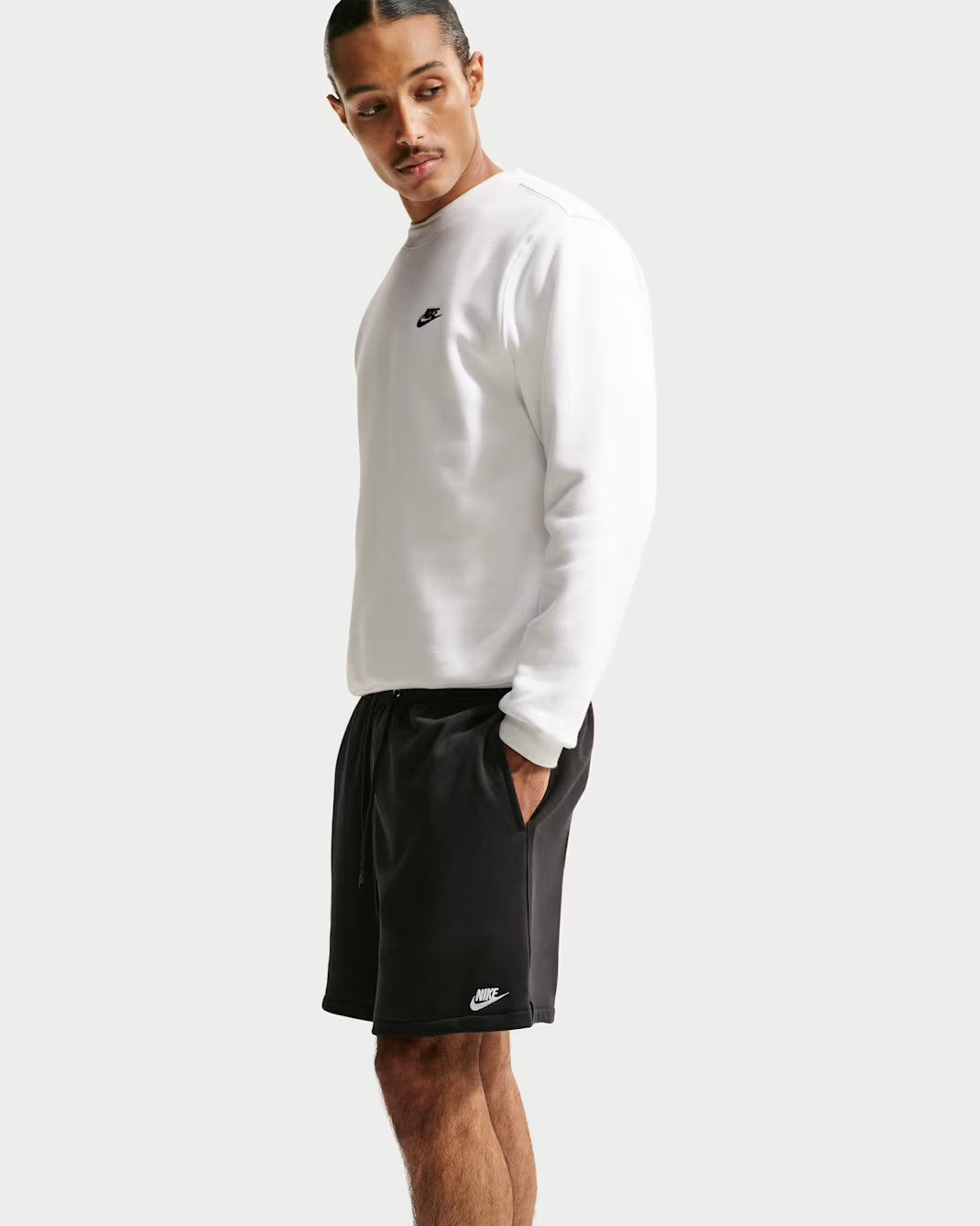 Nike Club Shorts Flow in French Terry Black