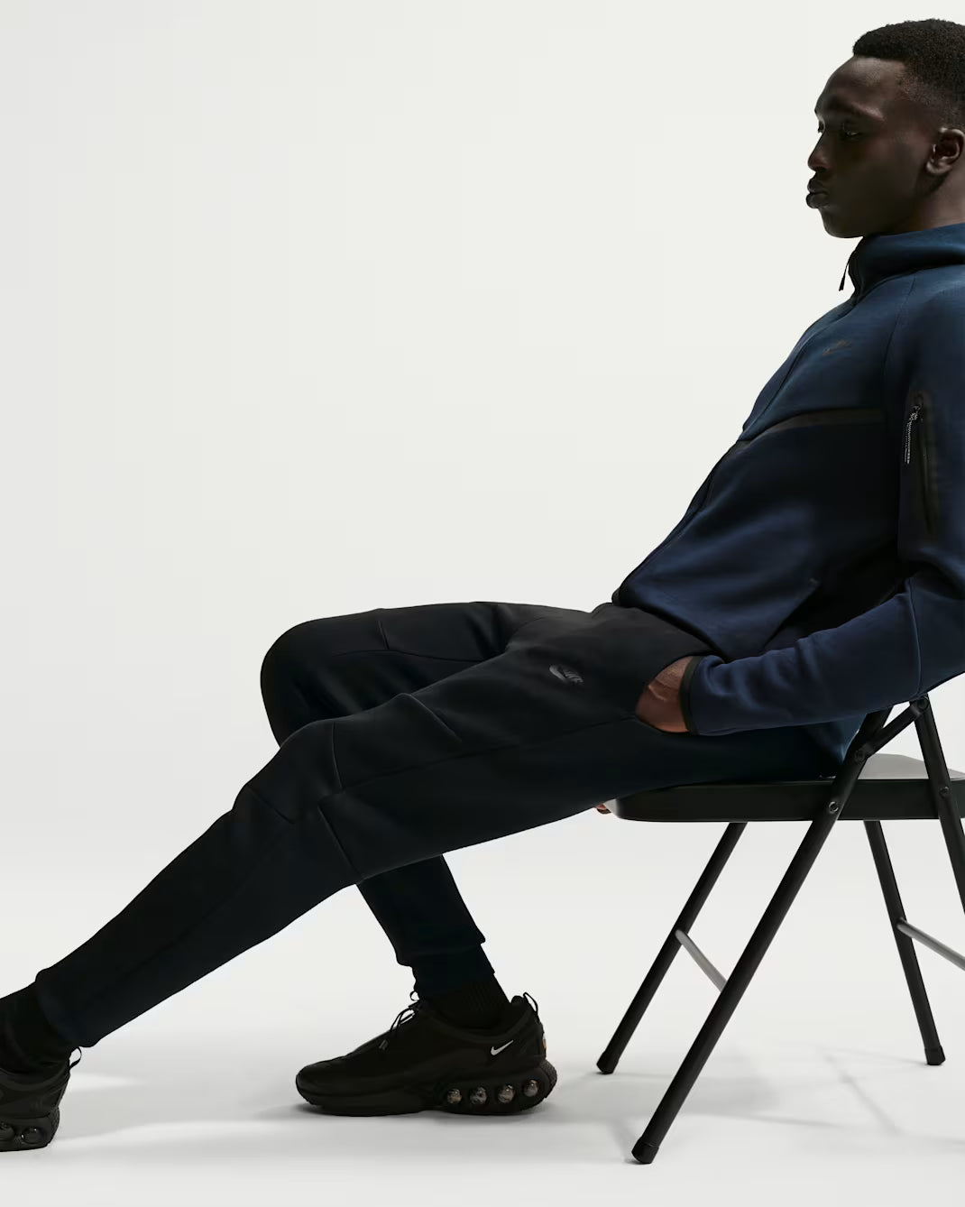 Nike Tech Pantaloni jogger in fleece