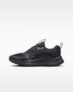 Nike Cosmic Runner