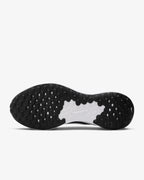 Nike Revolution 7