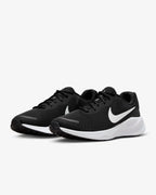 Nike Revolution 7