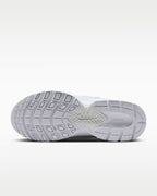 Nike V5 RNR Scarpa con dettagli rifrangenti