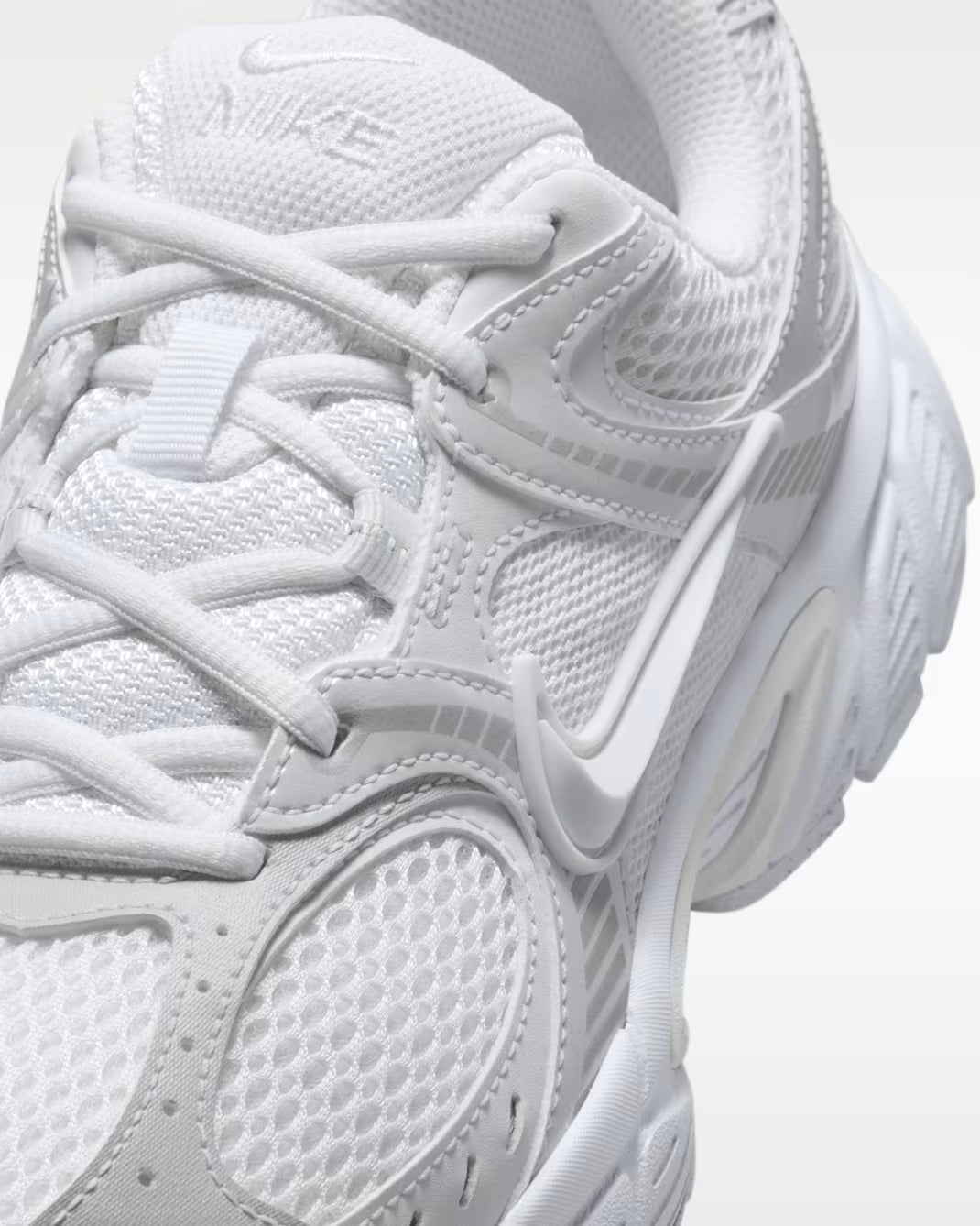 Nike V5 RNR Scarpa con dettagli rifrangenti