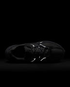 Nike V5 RNR Scarpa con dettagli rifrangenti