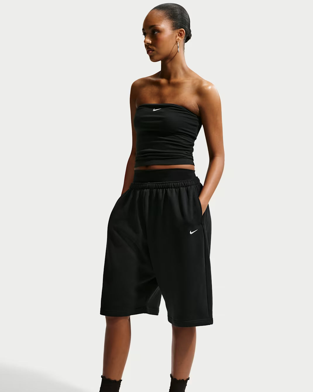 Nike Sportswear Shorts bermuda oversize a vita media in French Terry