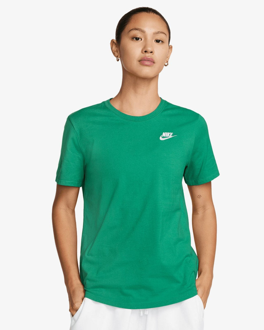 Nike Sportswear Club Essentials Verde
