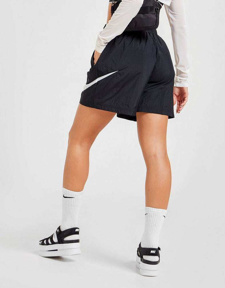 Pantaloncini Nike Sportswear Essentials Woven da donna