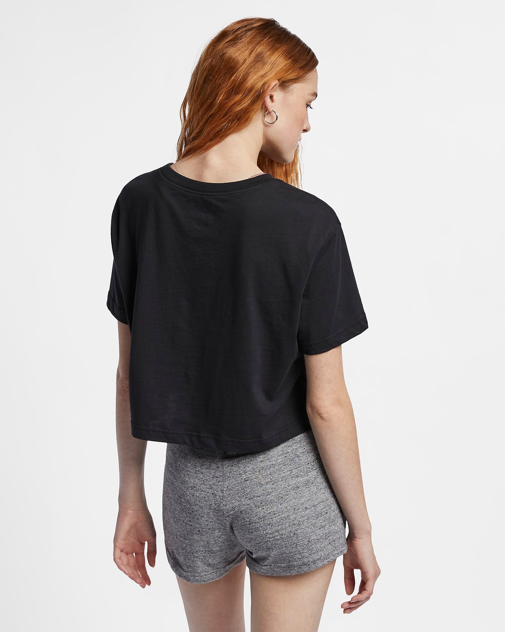 Maglietta Nike Sportswear Essential Nero